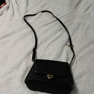 Source Unknown Black Crossbody Bag with Heart Clasp Some Scratches